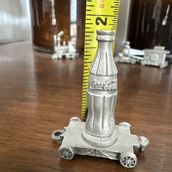Vtg 1995 Mini Coca-Cola 4 Piece Train Set Engine #1 Bottle Bear Car & Caboose - Picture 7 of 16